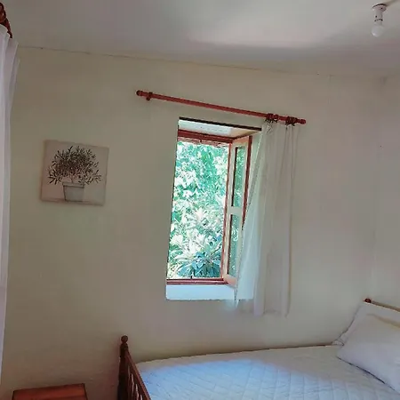 Eleni Papagiorki Village House * לימסול